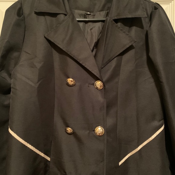 Jacket - Picture 2 of 8